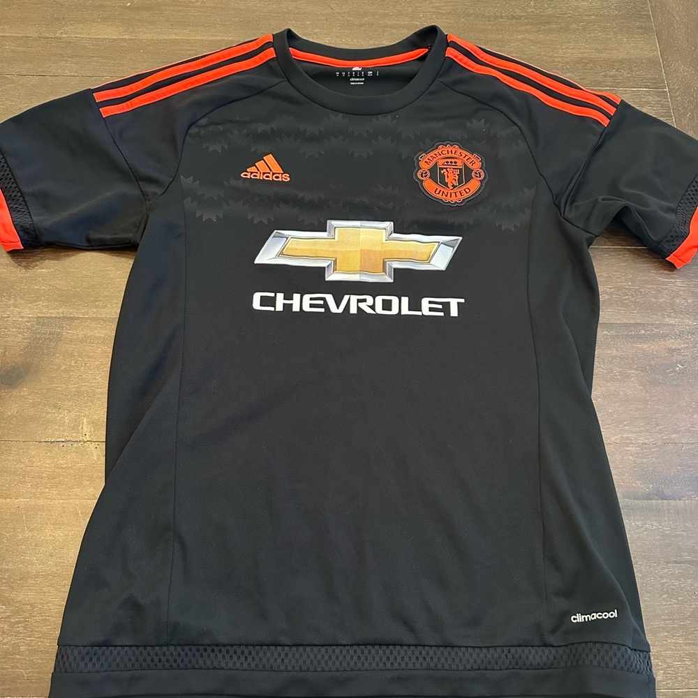 Adidas Mens M Black and Red Manchester United Jersey